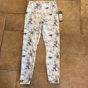 Yogalicious Lux size S high waist ankle length yoga pants. Gray/white marble